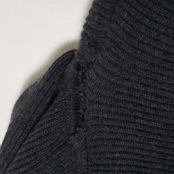 Banana Republic made in Hong Kong 100% Merino wool gray thick sweater mens small - Picture 8 of 8